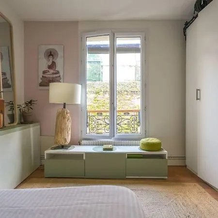 12th Arr Parisian Hideaway Apartment Paris